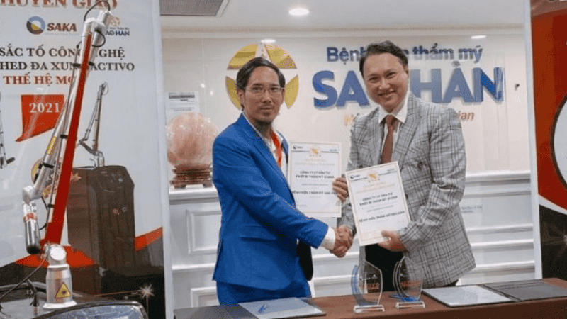 Bác sĩ thẩm mỹ hơn 20 năm kinh nghiệm