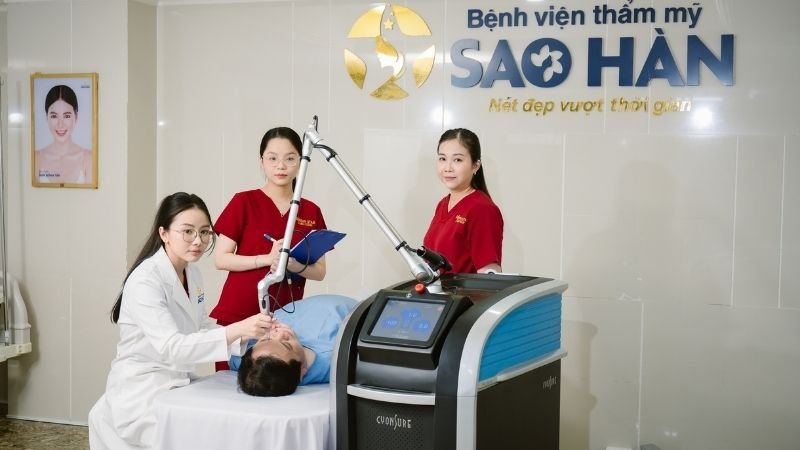 Nâng mũi sau bao lâu thì được lột mụn